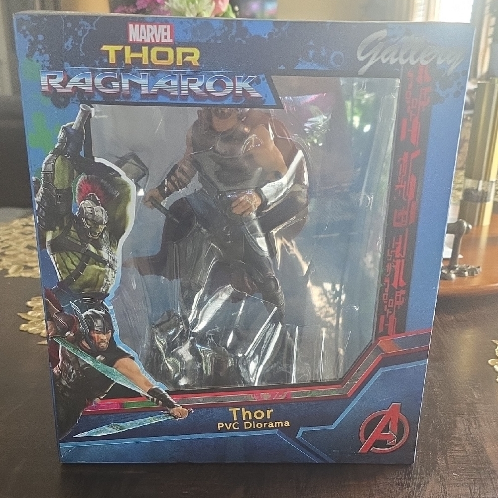 Marvel Black and Brown Action Figure Playset